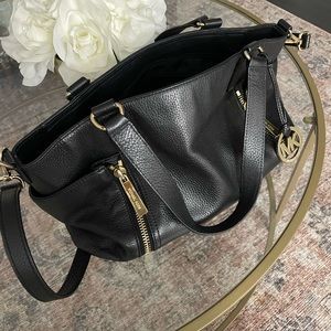 Black leather Micheal Kors crossbody/shoulder bag